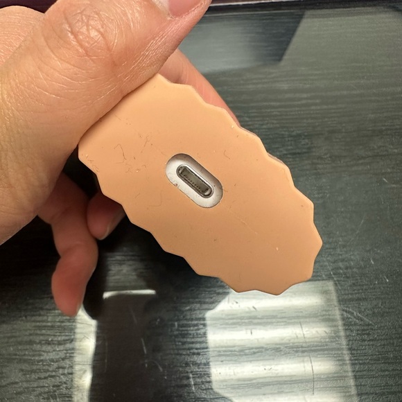 LINE Friends - Brown Bear Airpod Case 3D Silicone for Apple Airpod Gen 3 - Picture 4 of 5